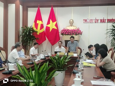 Ban Văn hóa - Xã hội họp thẩm tra hồ sơ dự thảo nghị quyết về Quy định giá cụ thể dịch vụ khám bệnh, chữa bệnh tại các cơ sở khám bệnh, chữa bệnh của Nhà nước thuộc thành phố Hải Phòng quản lý