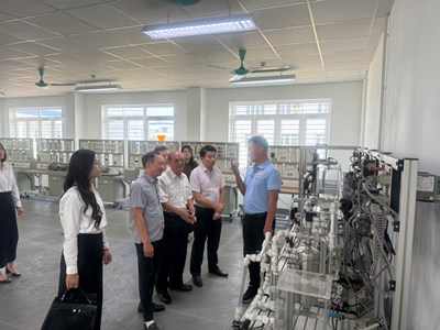 Ban Văn hóa - Xã hội HĐND thành phố giám sát tại Trường Cao đẳng Kỹ thuật Hải Phòng