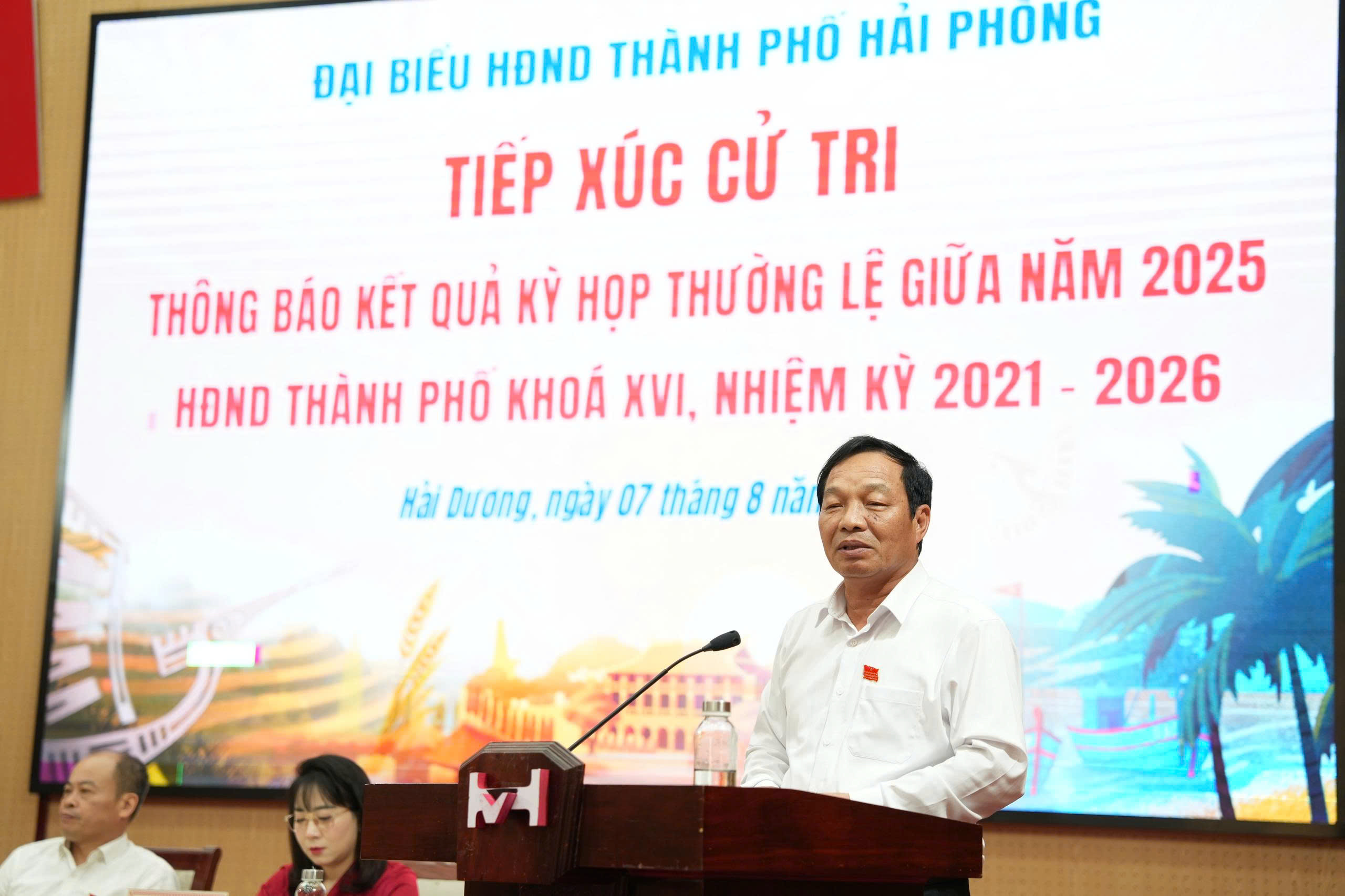 Kỹ năng giữ mối liên hệ chặt chẽ với nhân dân