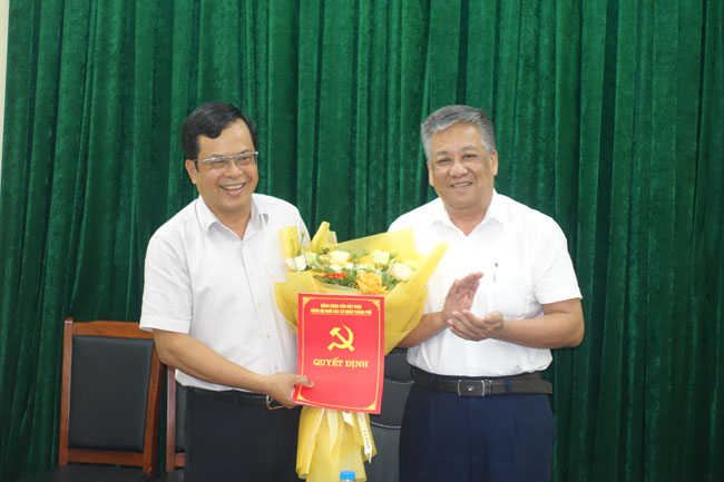 Công bố Quyết định của Ban Thường vụ Đảng ủy Khối các cơ quan thành phố chỉ định Bí thư Đảng ủy cơ quan Văn phòng Đoàn ĐBQH và HĐND thành phố