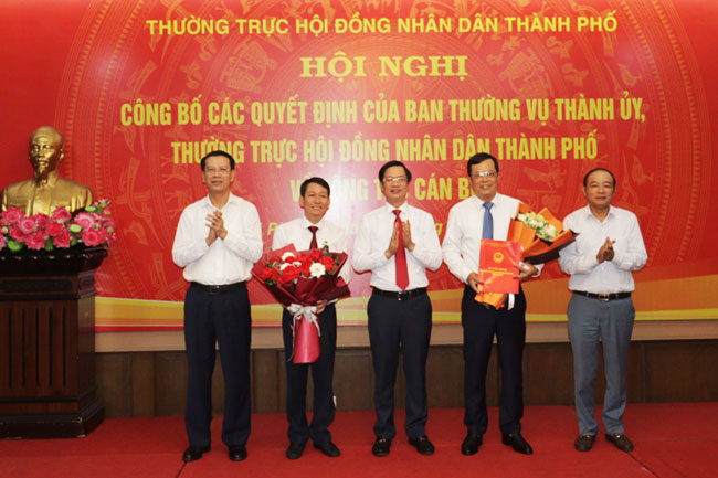 Công bố Quyết định của Ban Thường vụ Thành ủy, Thường trực HĐND thành phố về công tác cán bộ tại Văn phòng Đoàn ĐBQH và HĐND thành phố