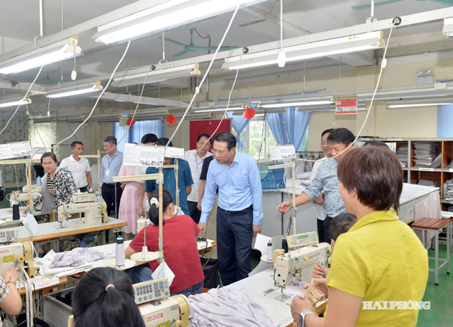 Ban Văn hóa - Xã hội giám sát tại Công ty TNHH NamYang Delta