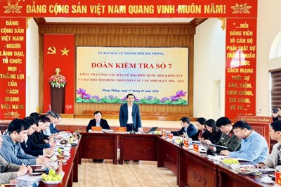 Phó Chủ tịch HĐND thành phố Bùi Đức Quang kiểm tra công tác bầu cử tại 06 xã khu vực Tiên Lãng