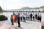 Chi bộ 3 tổ chức sinh hoạt chuyên đề tại Khu Di tích lịch sử cấp quốc gia Bến tàu không số K15
