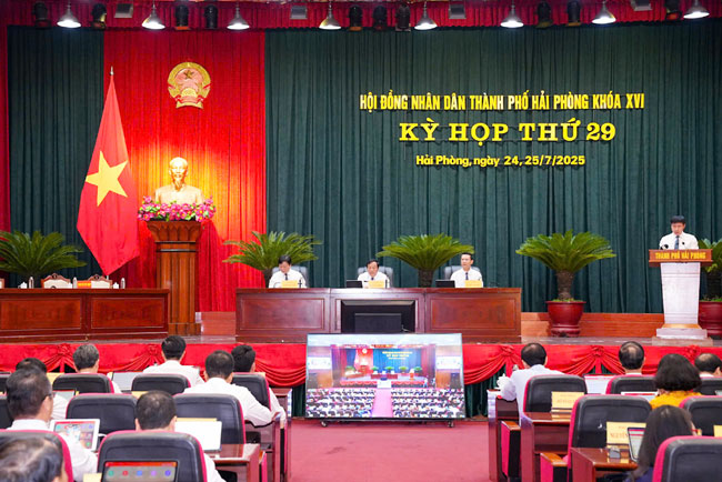 Khai mạc Kỳ họp thứ 29 - Kỳ họp thường lệ giữa năm 2025 HĐND thành phố khóa XVI, nhiệm kỳ 2021 - 2026