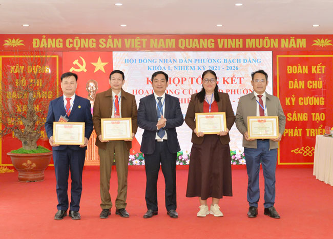 HĐND phường Bạch Đằng đổi mới hoạt động, nâng cao hiệu quả giám sát trong nhiệm kỳ 2021 - 2026