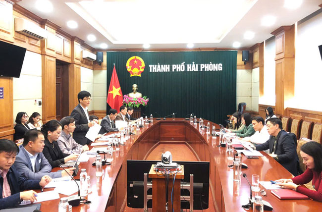 Thẩm tra hồ sơ dự thảo Nghị quyết trình Kỳ họp thứ 24 (Kỳ họp chuyên đề) HĐND thành phố khoá XVI
