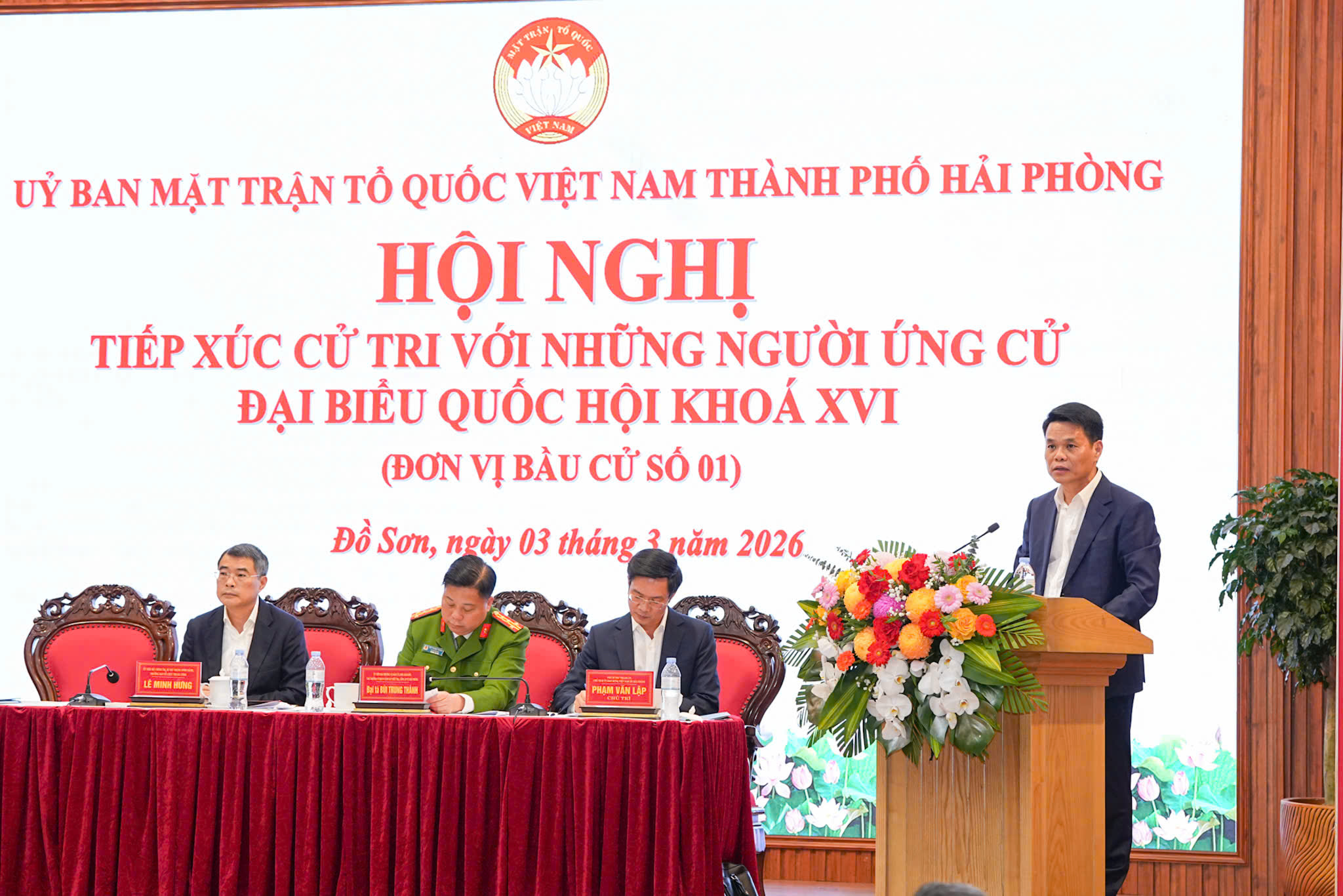 Tiếp xúc cử tri vận động bầu cử: Cần chân thành và thực chất
