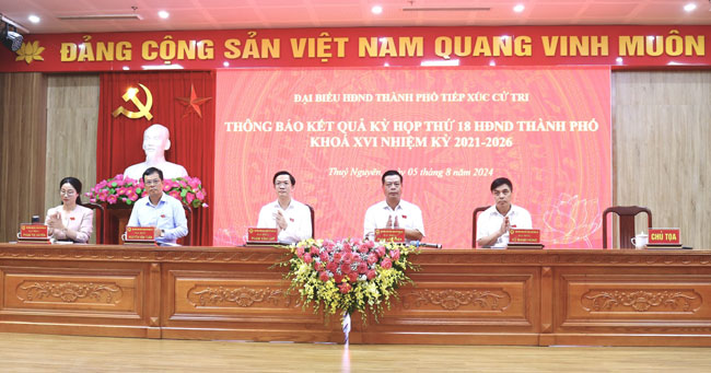 Tổ đại biểu HĐND thành phố số 8 tiếp xúc cử tri thông báo kết quả Kỳ họp thứ 18 HĐND thành phố khóa XVI, nhiệm kỳ 2021 - 2026