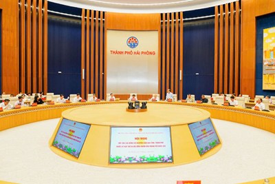 Thường trực HĐND thành phố tiếp xúc các đồng chí nguyên lãnh đạo thành phố chuẩn bị Kỳ họp thường lệ giữa năm 2026 HĐND thành phố khóa XVII