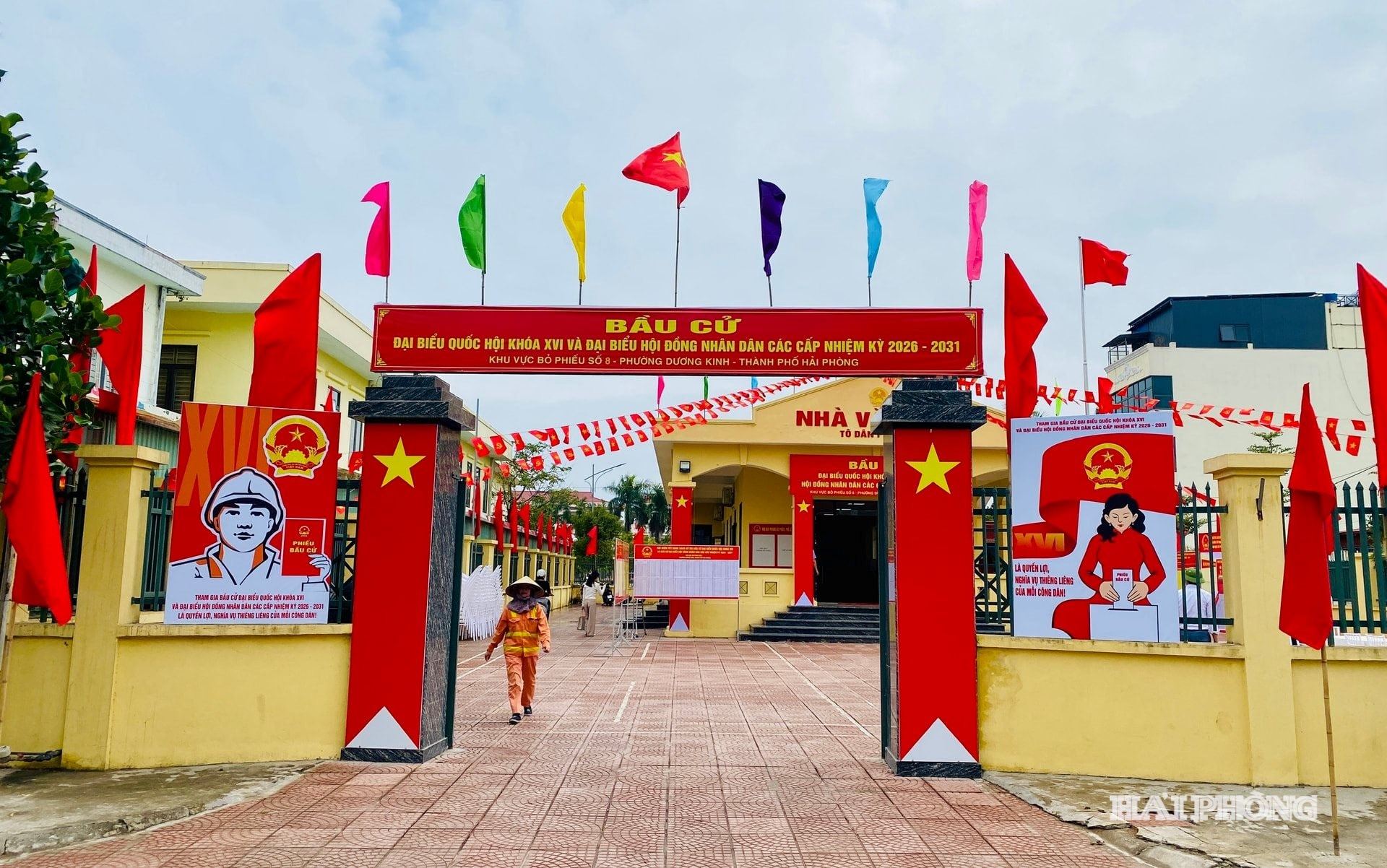 Rợp sắc cờ hoa, lan tỏa khí thế hướng về ngày hội bầu cử