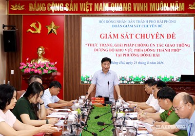 Nhiều tuyến đường nối cảng biển qua phường Đông Hải quá tải
