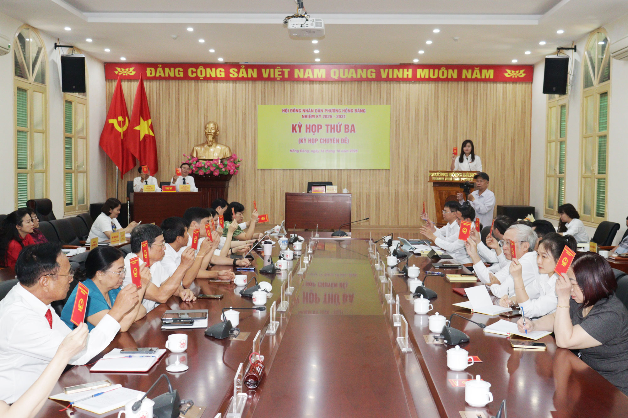 Kỳ họp thứ 3 (chuyên đề) HĐND phường Hồng Bàng thông qua nhiều nghị quyết quan trọng thực hiện nhiệm vụ phát triển kinh tế - xã hội phường năm 2026