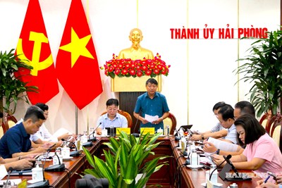 Ban Đô thị họp thẩm tra hồ sơ dự thảo nghị quyết trình Kỳ họp thứ 5 HĐND thành phố khóa XVII