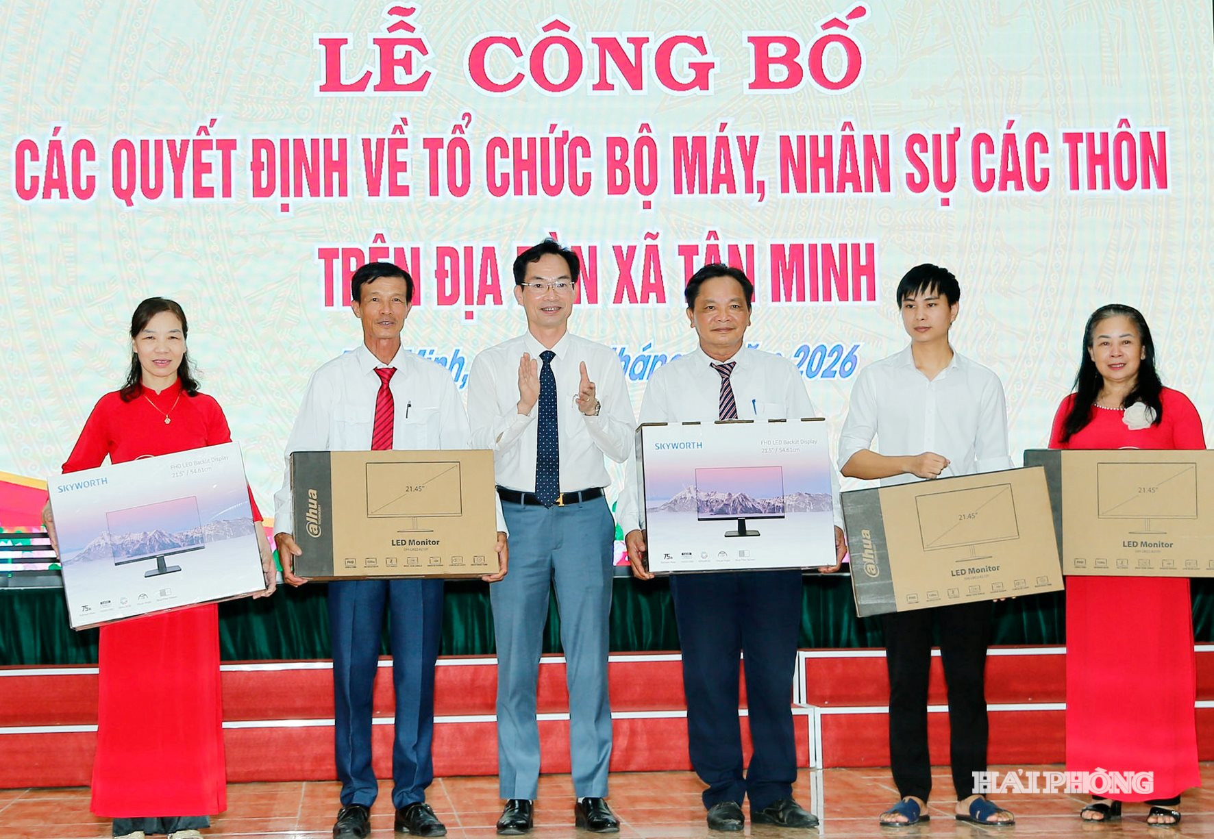 Tân Minh khởi động chuyển đổi số đồng bộ tại 18 thôn sau sắp xếp