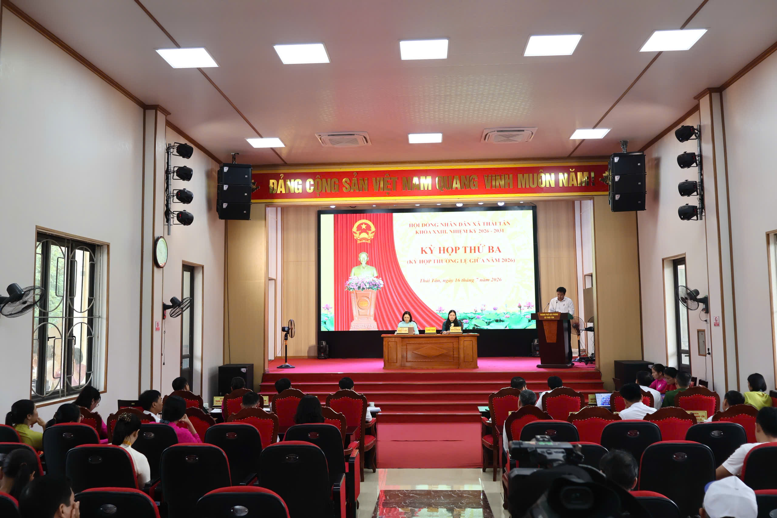 Nhiều vấn đề cử tri quan tâm được chất vấn tại kỳ họp thứ ba HĐND xã Thái Tân