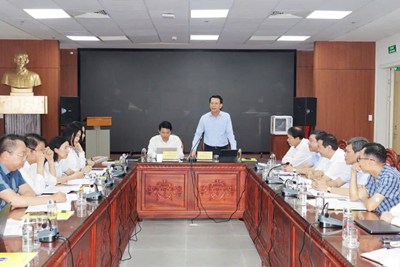 Ban Văn hóa - Xã hội họp thẩm tra hồ sơ dự thảo Nghị quyết chuẩn bị Kỳ họp thứ Nhất HĐND thành phố