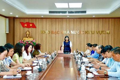 Đoàn đại biểu Quốc hội thành phố khảo sát tình hình tổ chức hoạt động và thực hiện nhiệm vụ tại Kho bạc Nhà nước khu vực III