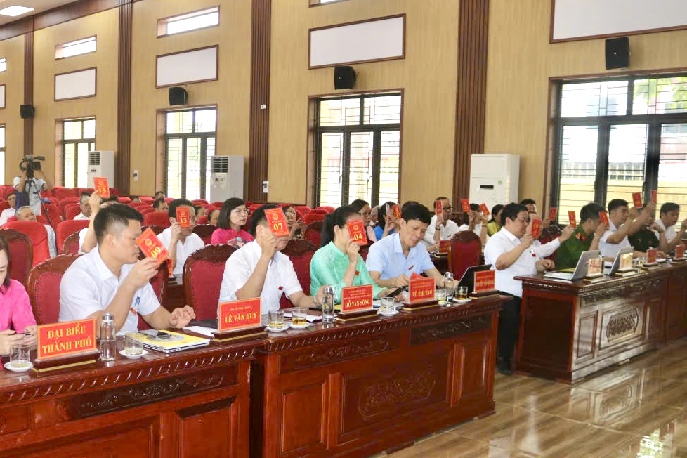 HĐND xã An Lão thông qua 04 Nghị quyết chuyên đề quan trọng